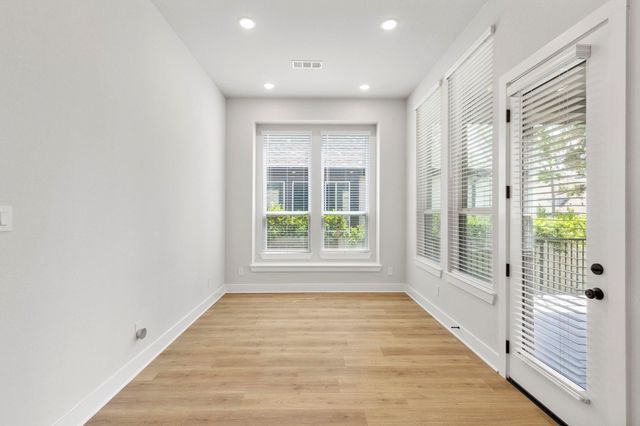 415 N Hillary Step Place, Montgomery, TX 77316