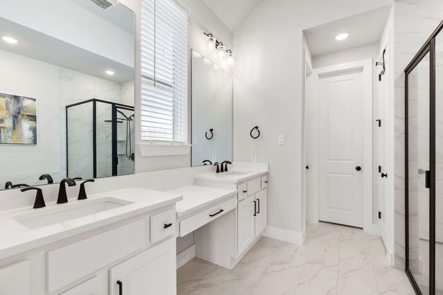 415 N Hillary Step Place, Montgomery, TX 77316