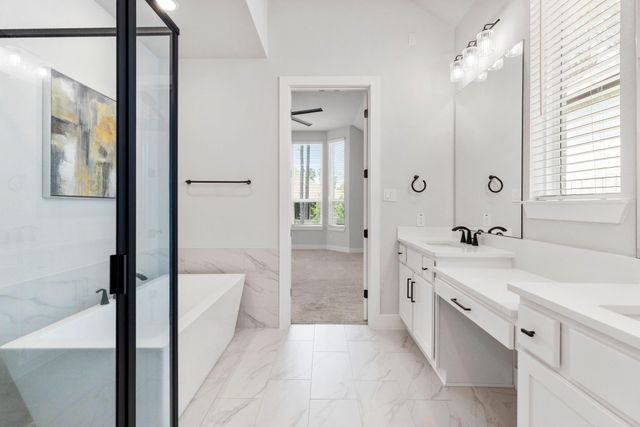415 N Hillary Step Place, Montgomery, TX 77316