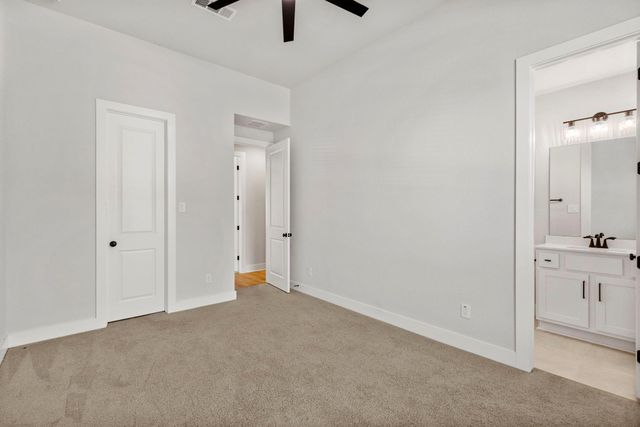 415 N Hillary Step Place, Montgomery, TX 77316