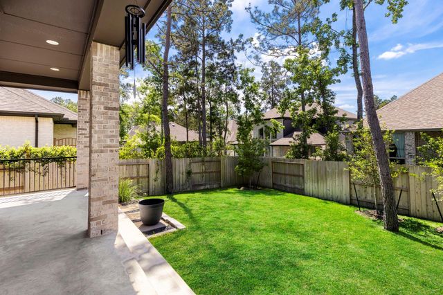 415 N Hillary Step Place, Montgomery, TX 77316