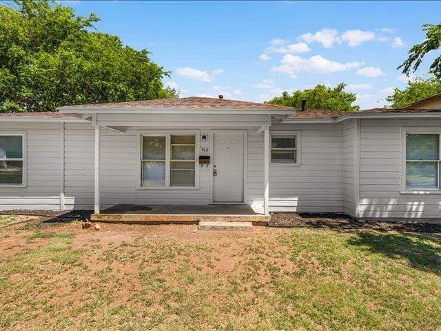 708 Race Street, Crowley, TX 76036