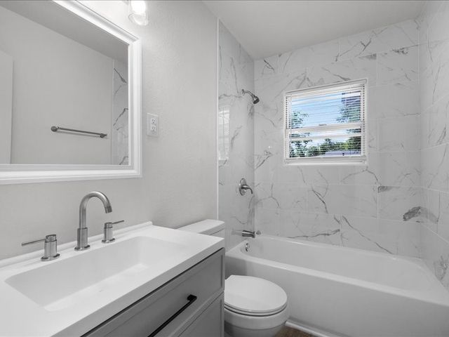 708 Race Street, Crowley, TX 76036