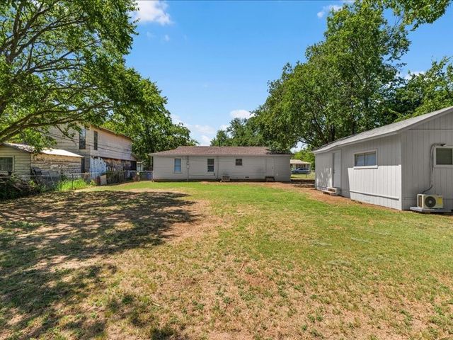 708 Race Street, Crowley, TX 76036