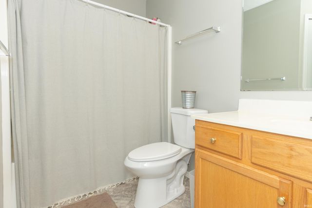 727 Sunflower Circle, Evansville, IN 47712