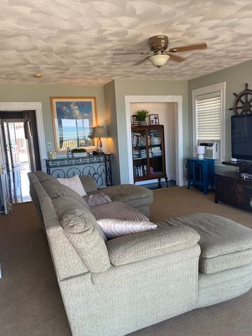 876 Shirley 1, Winthrop, MA 02152