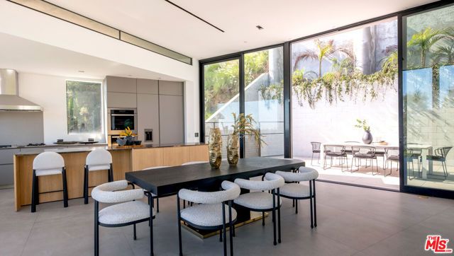 9277 Thrush Way, Los Angeles, CA 90069