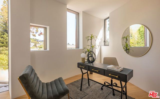 9277 Thrush Way, Los Angeles, CA 90069