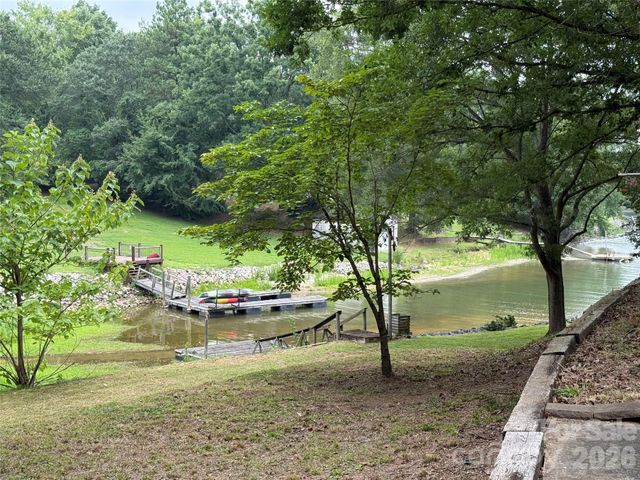 3154 Lake Wylie Drive, Rock Hill, SC 29732