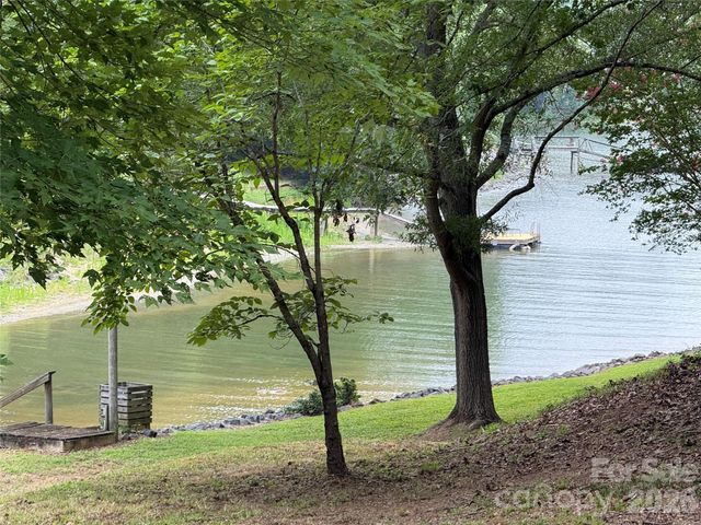 3154 Lake Wylie Drive, Rock Hill, SC 29732