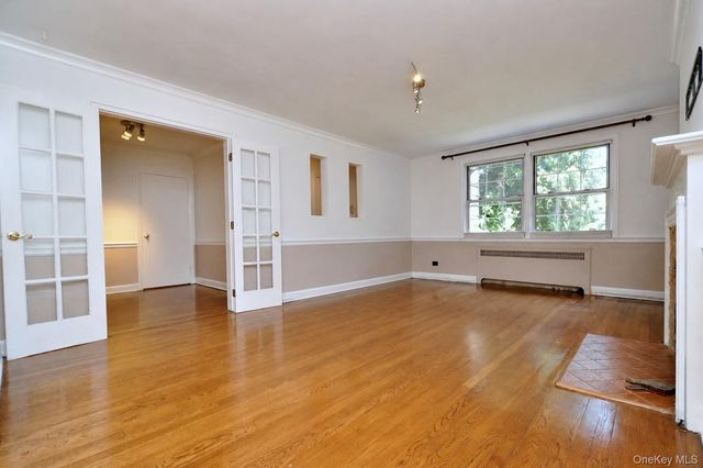 11 Sentry Place 1D, Scarsdale, NY 10583