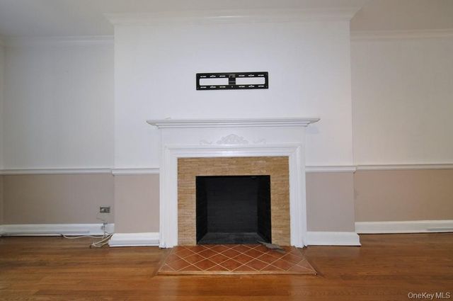 11 Sentry Place 1D, Scarsdale, NY 10583