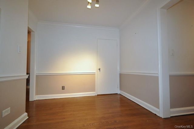 11 Sentry Place 1D, Scarsdale, NY 10583