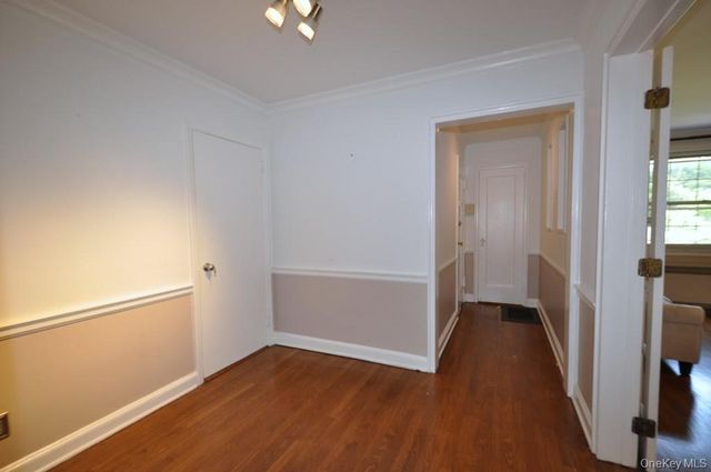 11 Sentry Place 1D, Scarsdale, NY 10583