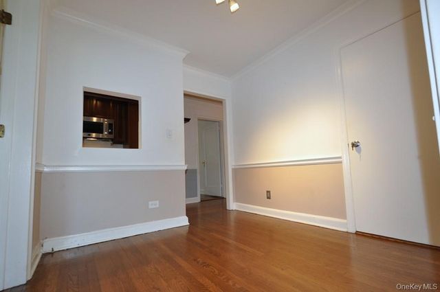 11 Sentry Place 1D, Scarsdale, NY 10583