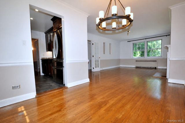 11 Sentry Place 1D, Scarsdale, NY 10583