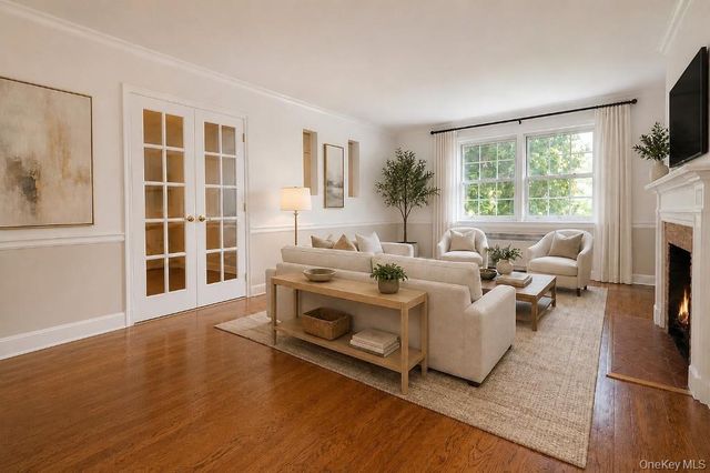 11 Sentry Place 1D, Scarsdale, NY 10583