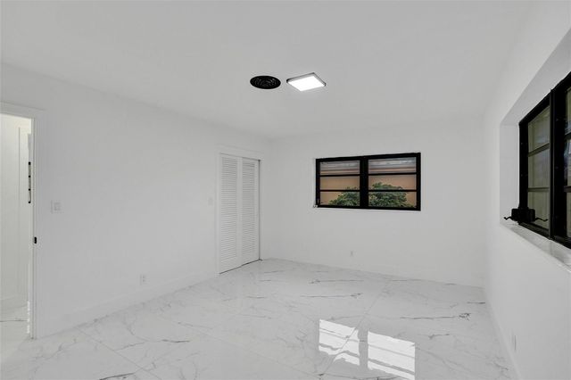 5840 SW 14th Street, Plantation, FL 33317