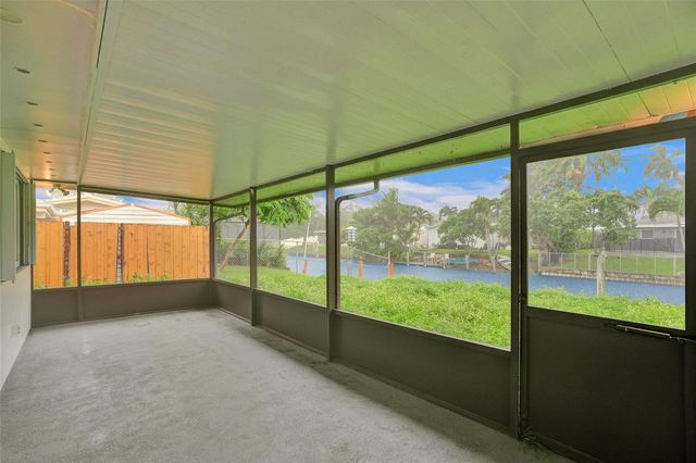 5840 SW 14th Street, Plantation, FL 33317
