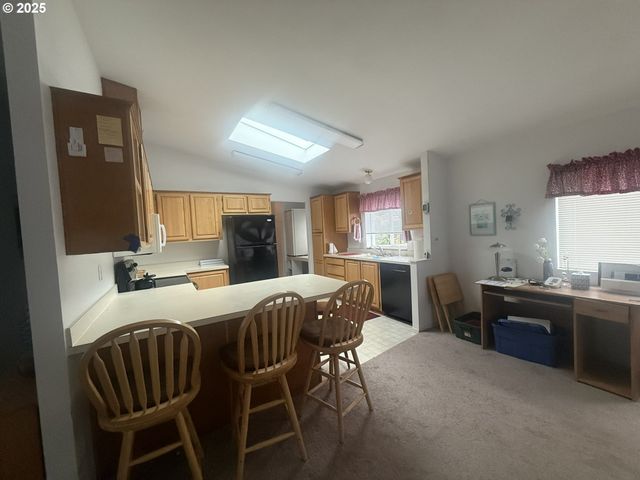 1601 RHODODENDRON Dr 654, Florence, OR 97439