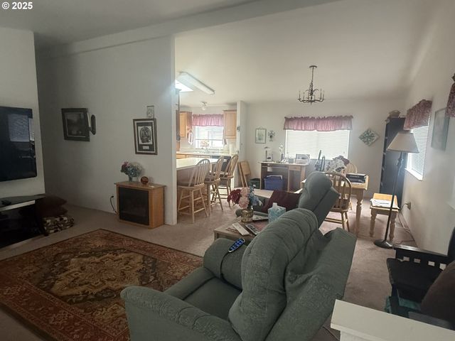 1601 RHODODENDRON Dr 654, Florence, OR 97439