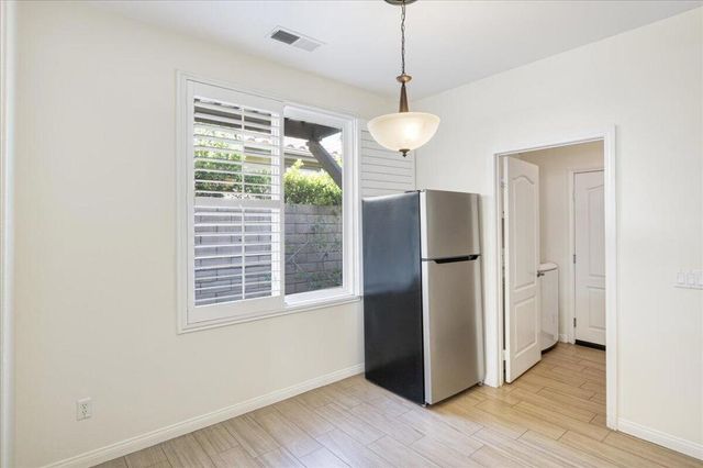 1839 Sunlight Way, Palm Springs, CA 92262