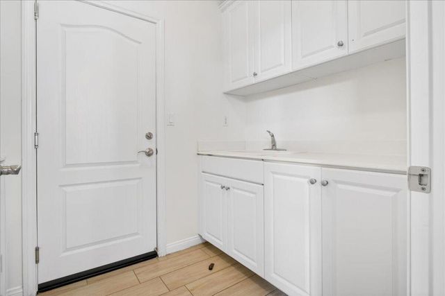 1839 Sunlight Way, Palm Springs, CA 92262