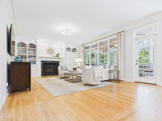121 Hayworth Drive, Chapel Hill, NC 27517