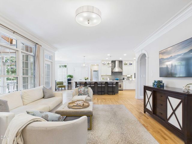 121 Hayworth Drive, Chapel Hill, NC 27517