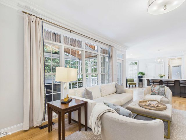 121 Hayworth Drive, Chapel Hill, NC 27517