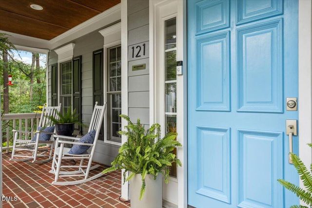 121 Hayworth Drive, Chapel Hill, NC 27517