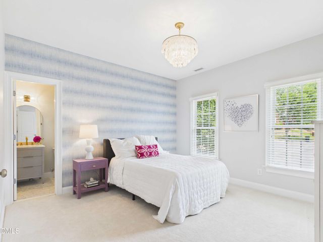 121 Hayworth Drive, Chapel Hill, NC 27517