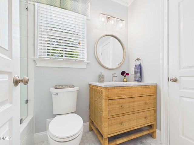 121 Hayworth Drive, Chapel Hill, NC 27517
