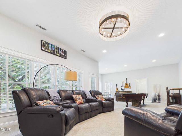 121 Hayworth Drive, Chapel Hill, NC 27517