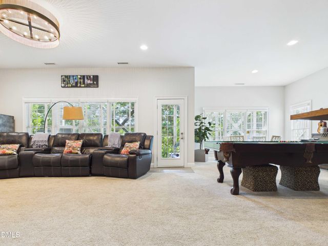 121 Hayworth Drive, Chapel Hill, NC 27517