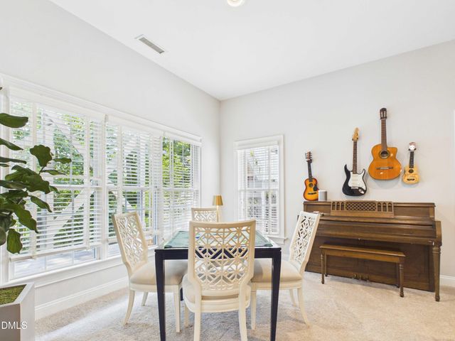 121 Hayworth Drive, Chapel Hill, NC 27517