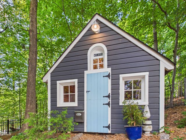 121 Hayworth Drive, Chapel Hill, NC 27517