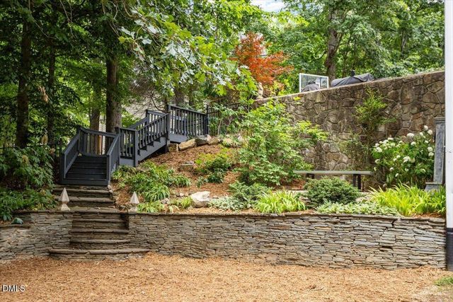 121 Hayworth Drive, Chapel Hill, NC 27517