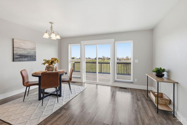 10261 Turner Dr, Middleton, ID 83644