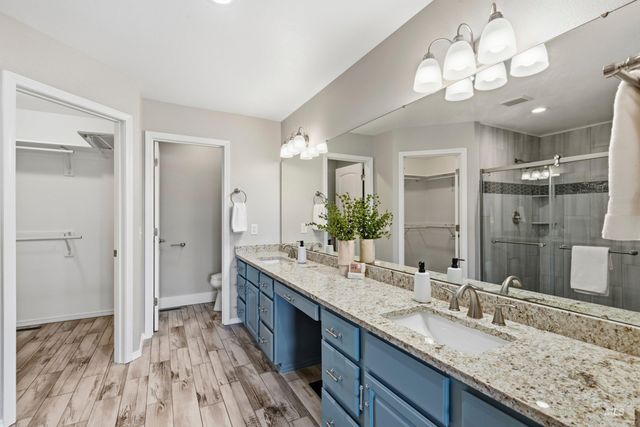 10261 Turner Dr, Middleton, ID 83644