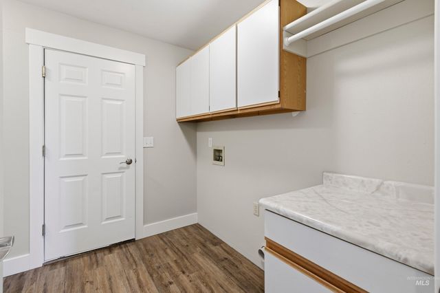 10261 Turner Dr, Middleton, ID 83644