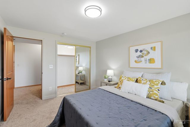 10261 Turner Dr, Middleton, ID 83644