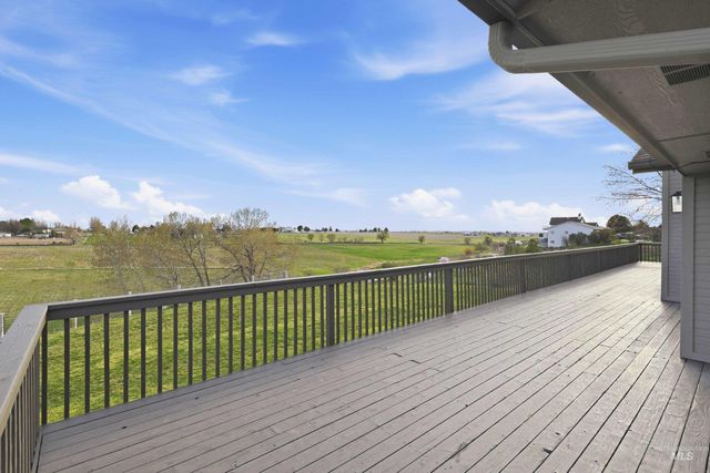 10261 Turner Dr, Middleton, ID 83644