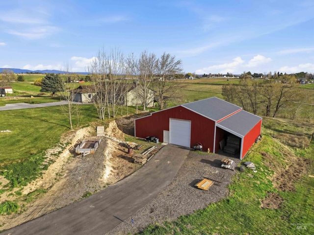 10261 Turner Dr, Middleton, ID 83644