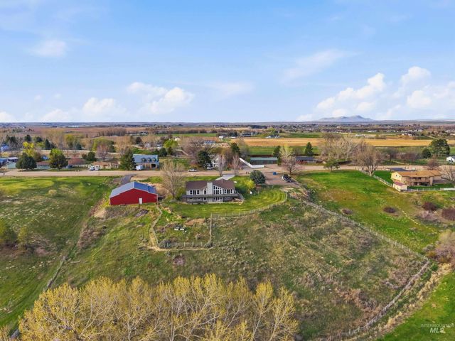 10261 Turner Dr, Middleton, ID 83644