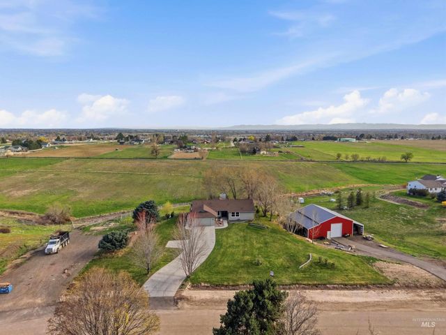 10261 Turner Dr, Middleton, ID 83644