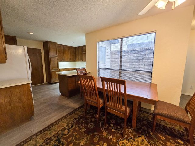 2215 Winter Sunday Way, Arlington, TX 76012