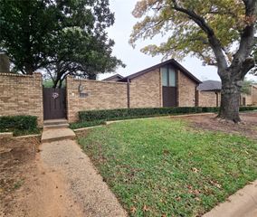 2215 Winter Sunday Way, Arlington, TX 76012