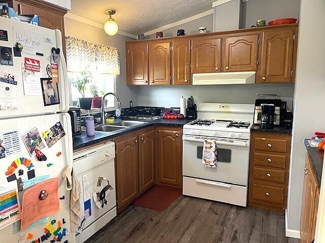 7204 E Grand River Avenue 60, Portland, MI 48875