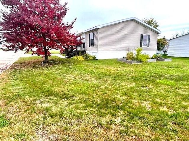 7204 E Grand River Avenue 60, Portland, MI 48875